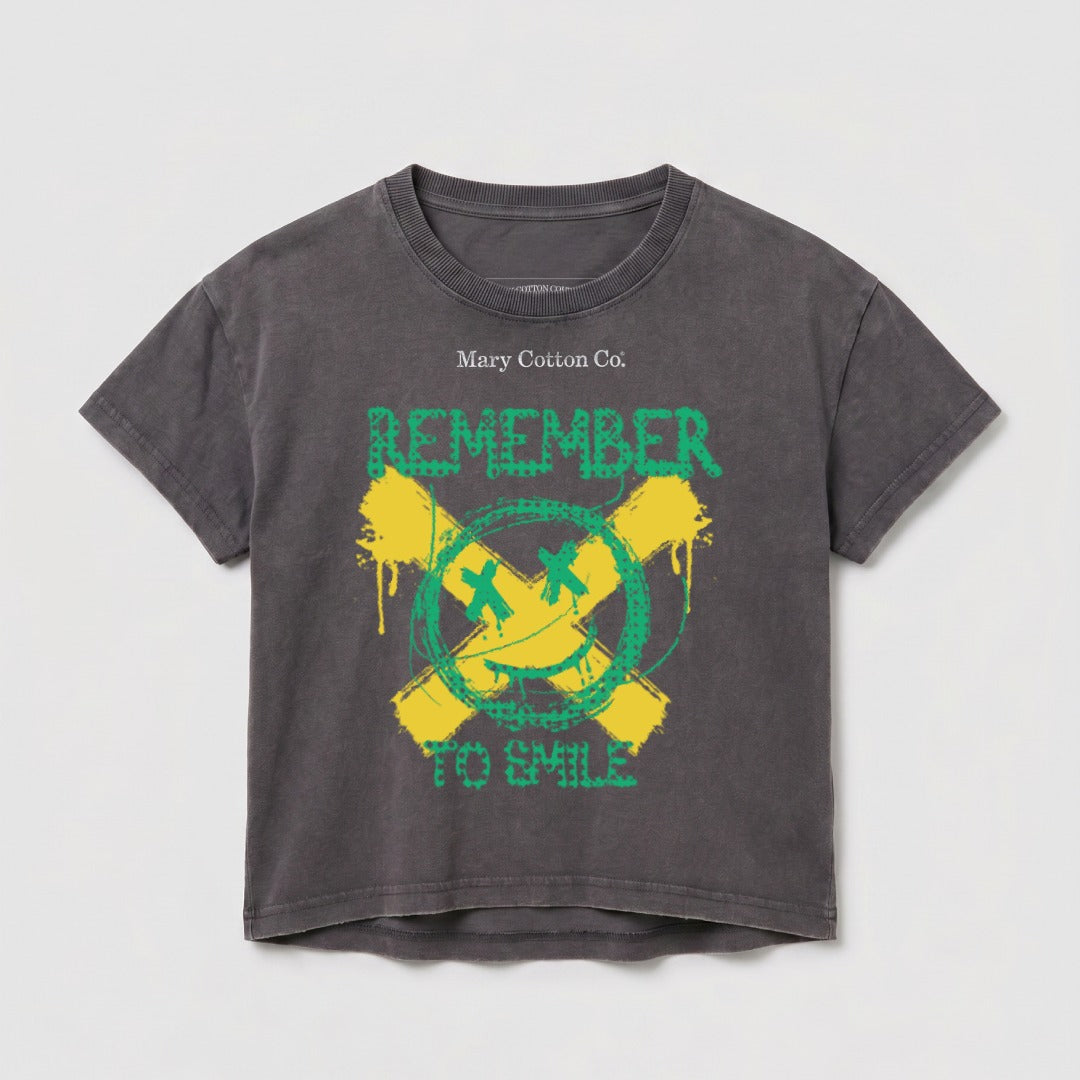Dark grey t-shirt with "REMEMBER TO SMILE" and a yellow smiley face graphic.