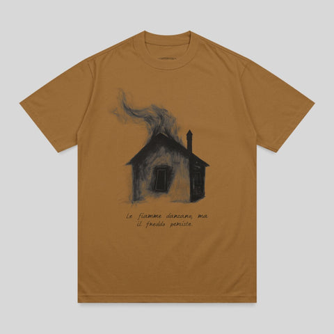 Burning House Le fiamme danzano ma il freddo persiste t-shirt