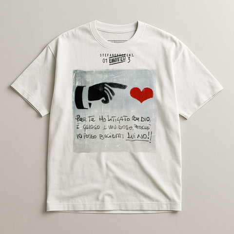 White t-shirt with a graphic of a hand pointing to a red heart and Italian text.