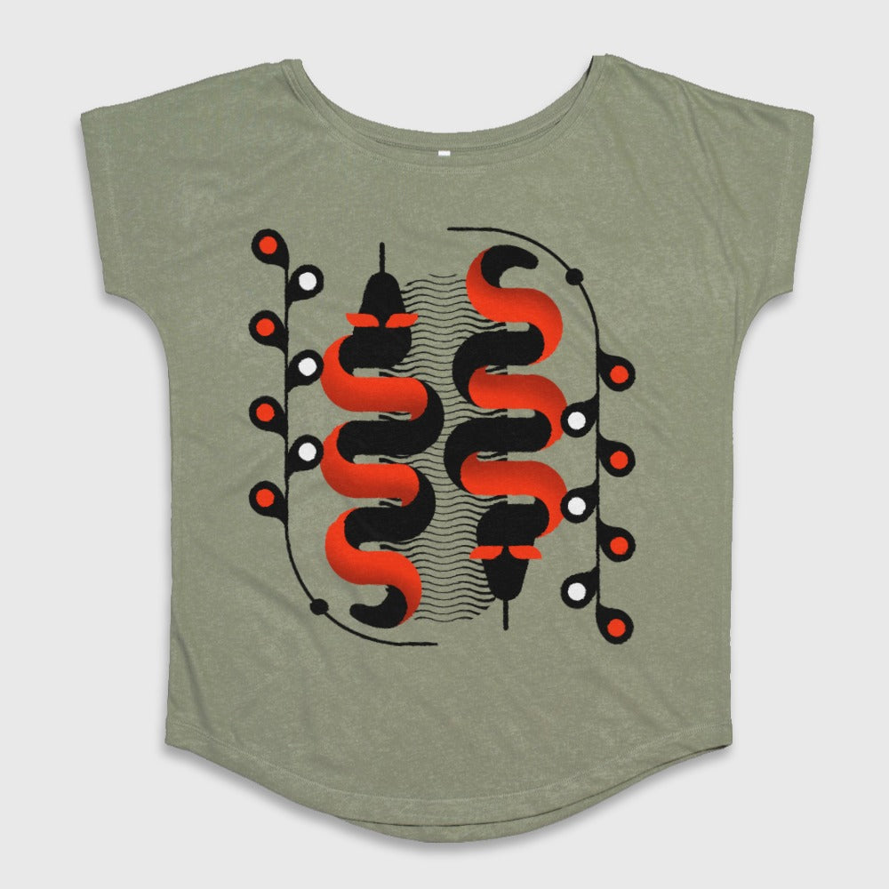 Abstract Red and Black Snakes Design T-Shirt