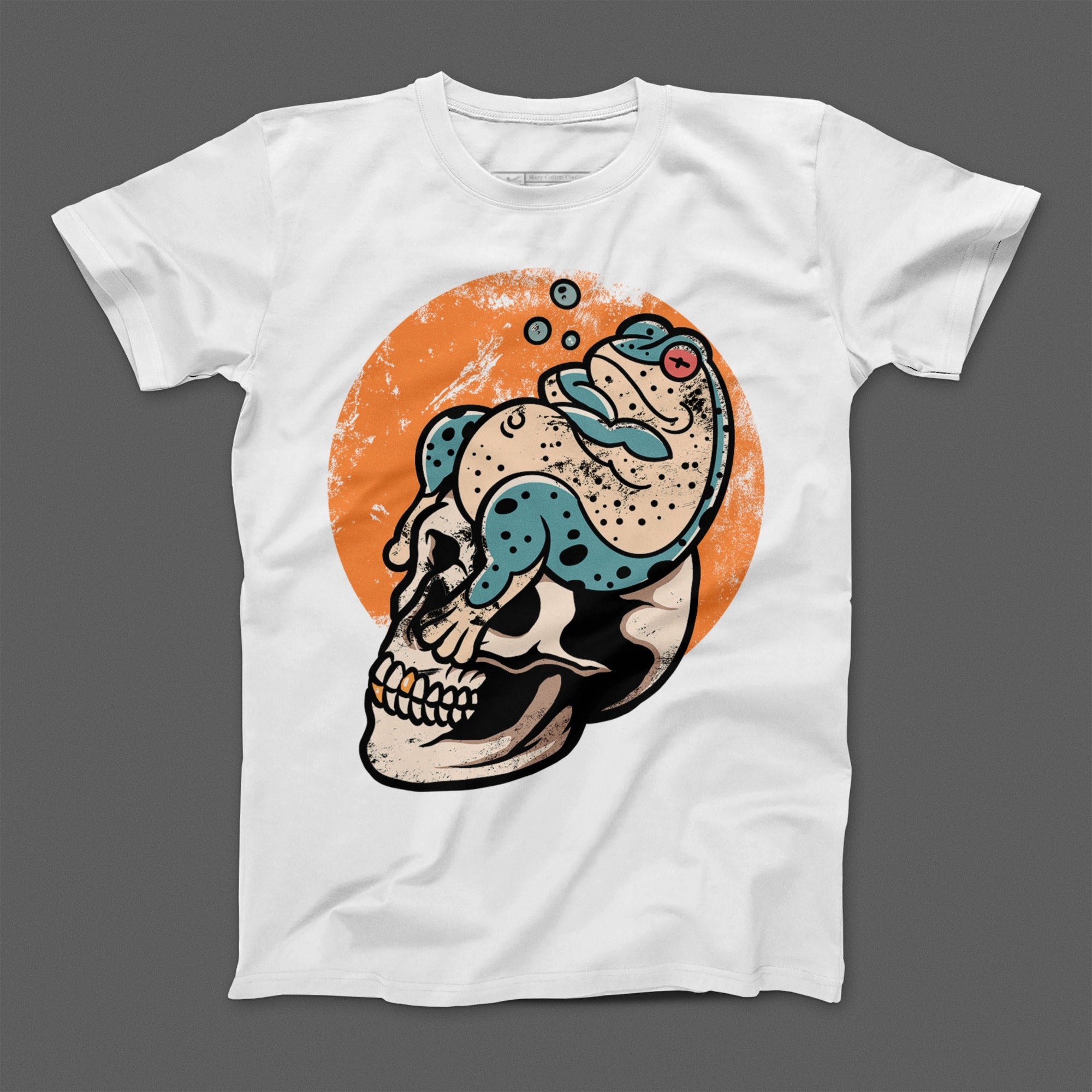 Frog on Skull Graphic Design T-shirt for Casual Wear