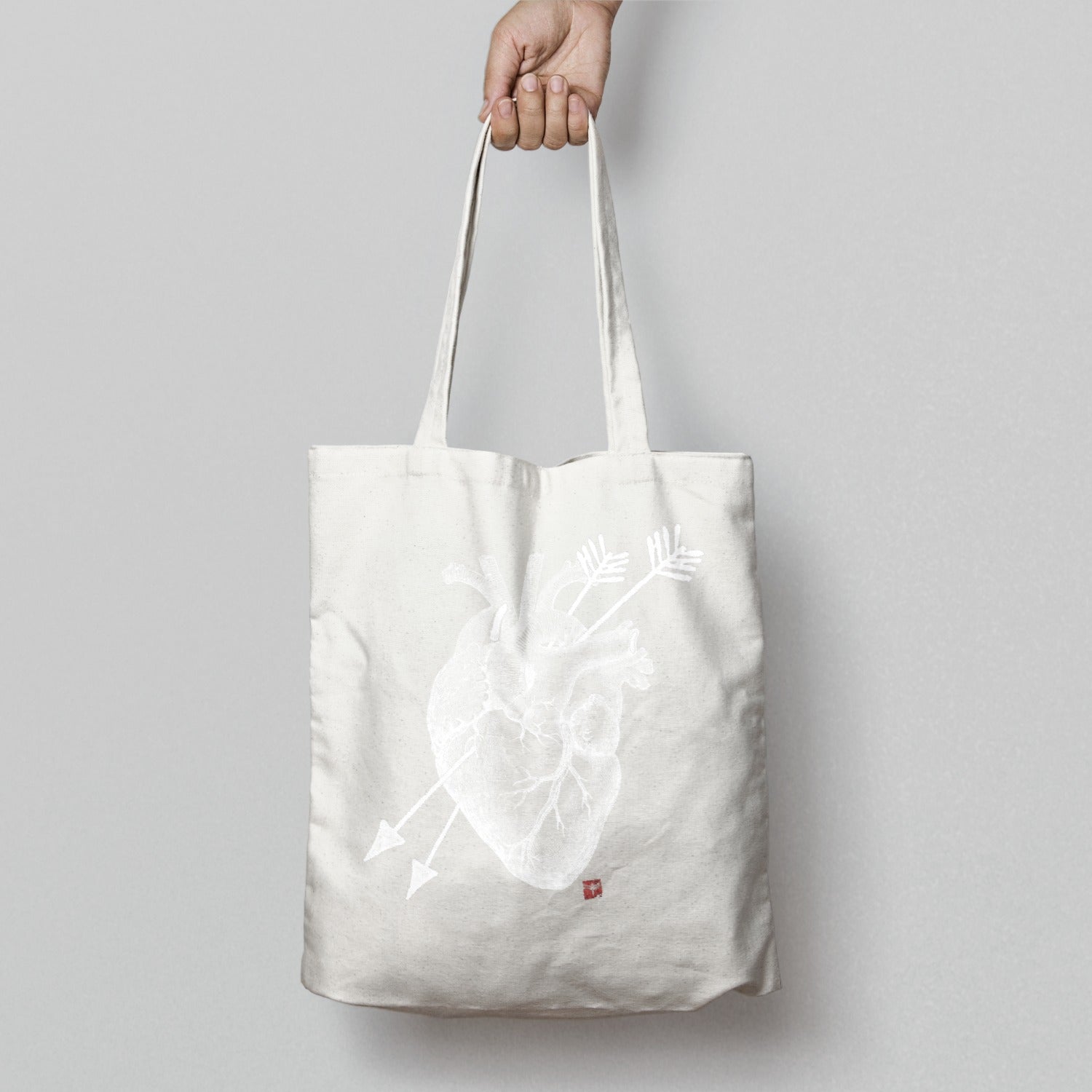 Heart and Arrows Graphic Large Tote Bag Product