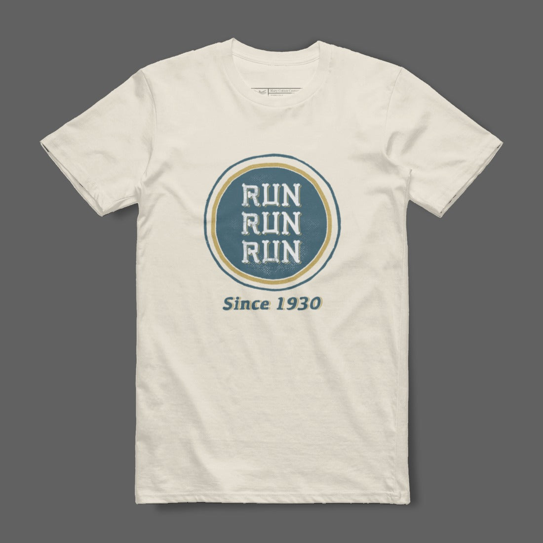 Vintage RUN RUN RUN Since 1930 Graphic T-shirt Product