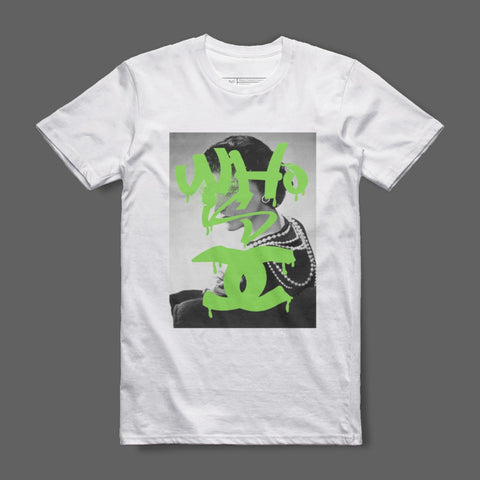 Stylish Graphic Tee with Green Graffiti Print Design
