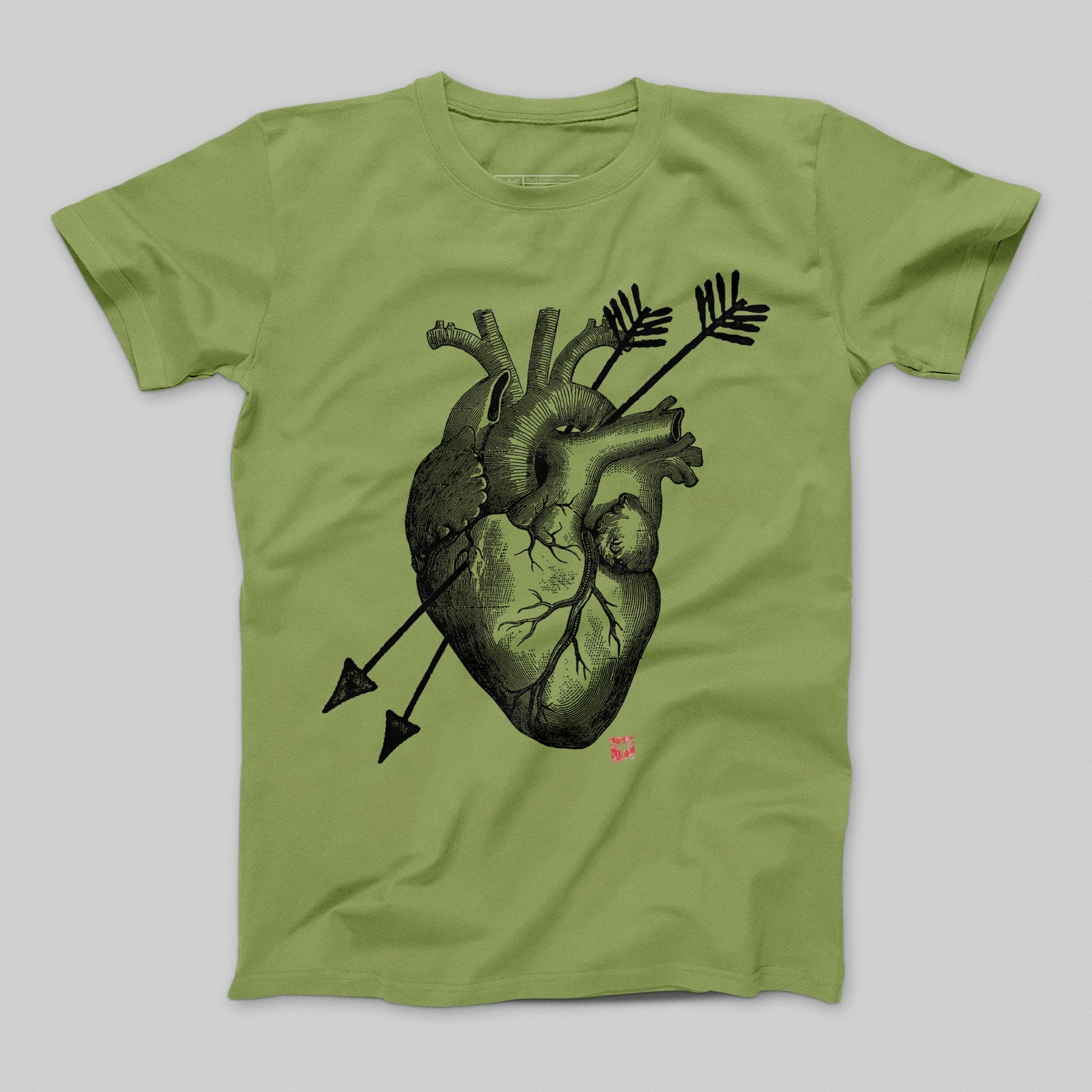 Arrow Pierced Heart Graphic Print T-shirt