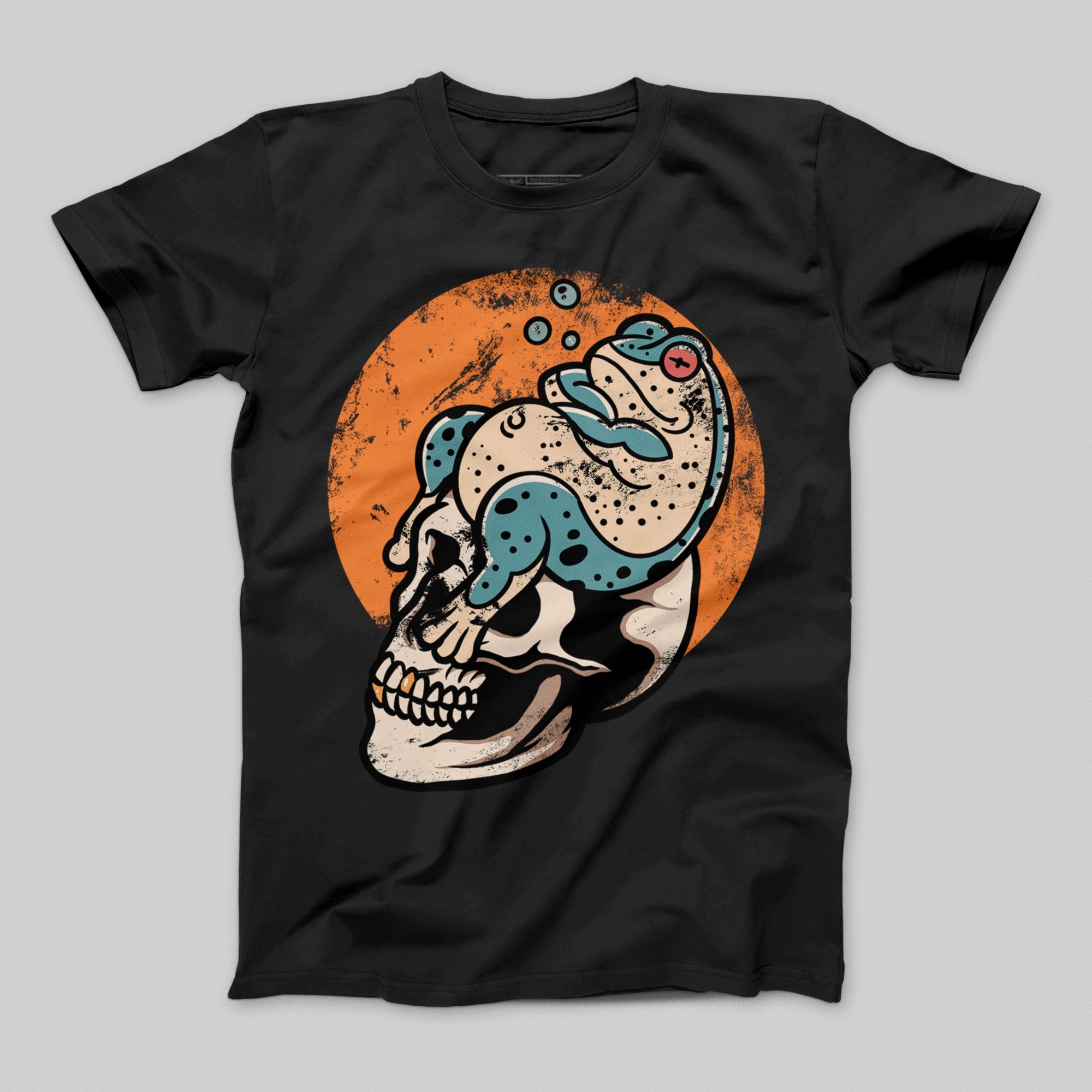 Skull and Frog Graphic Teeshirt Halloween T-Shirt