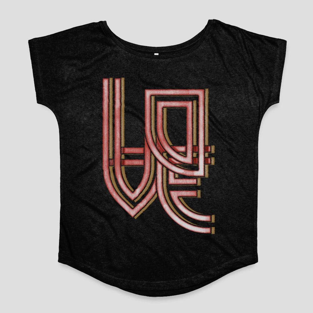Retro Love Graphic Design Black Women's T-shirt