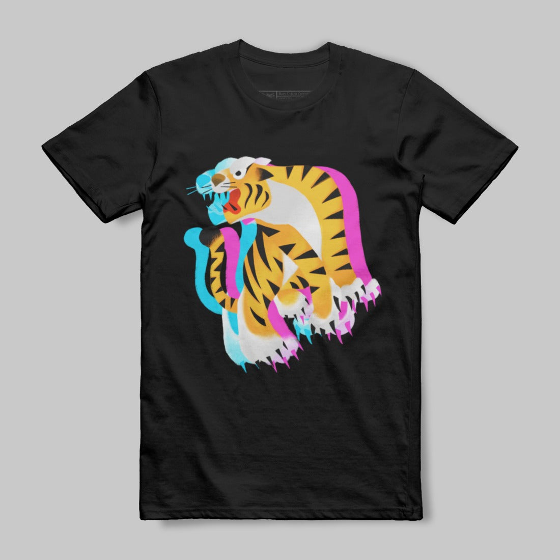 Vibrant Tiger Graphic Print Casual T-Shirt