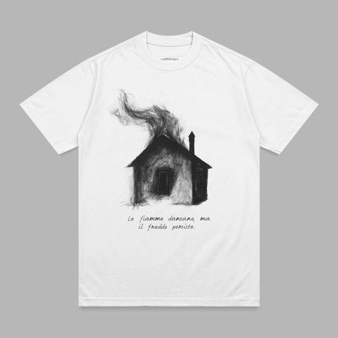 Burning house Le fiamme danzano ma il freddo persiste product type