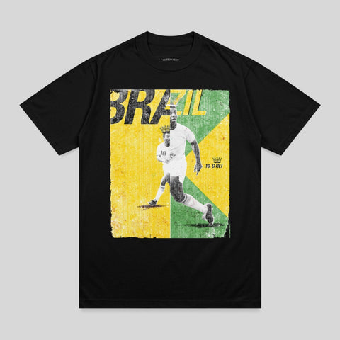 Black t-shirt featuring a distressed graphic of Pelé with the text "10. O REI".