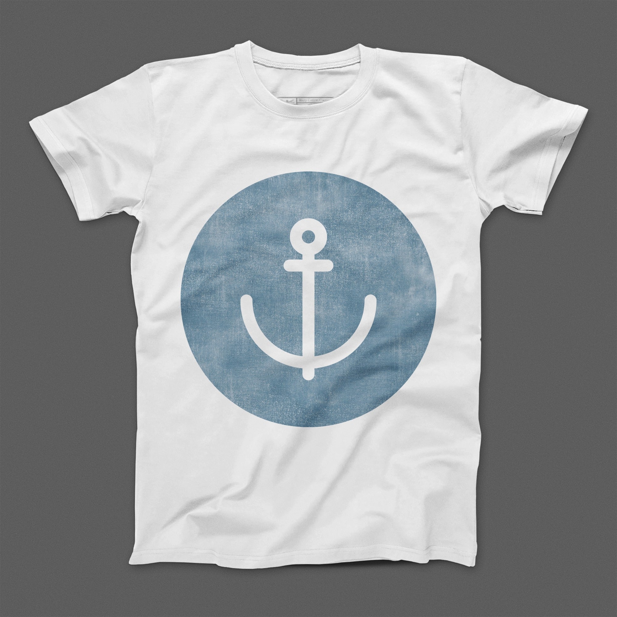 Nautical Anchor Graphic White T-shirt for Casual Look