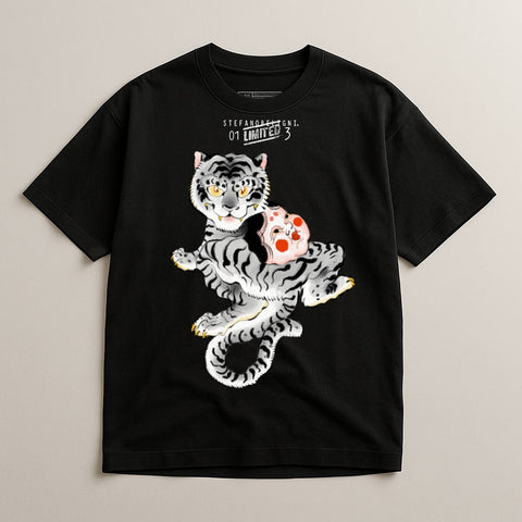 Unique White Tiger Graphic Design T-Shirt