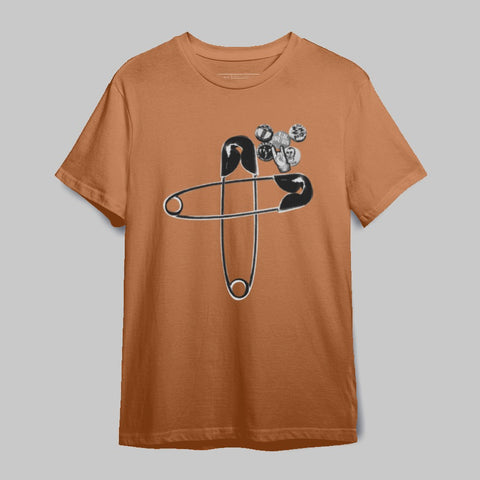 Unique Safety Pin Design Graphic T-Shirt