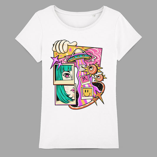 Retro Futuristic Alien Art Graphic T-Shirt