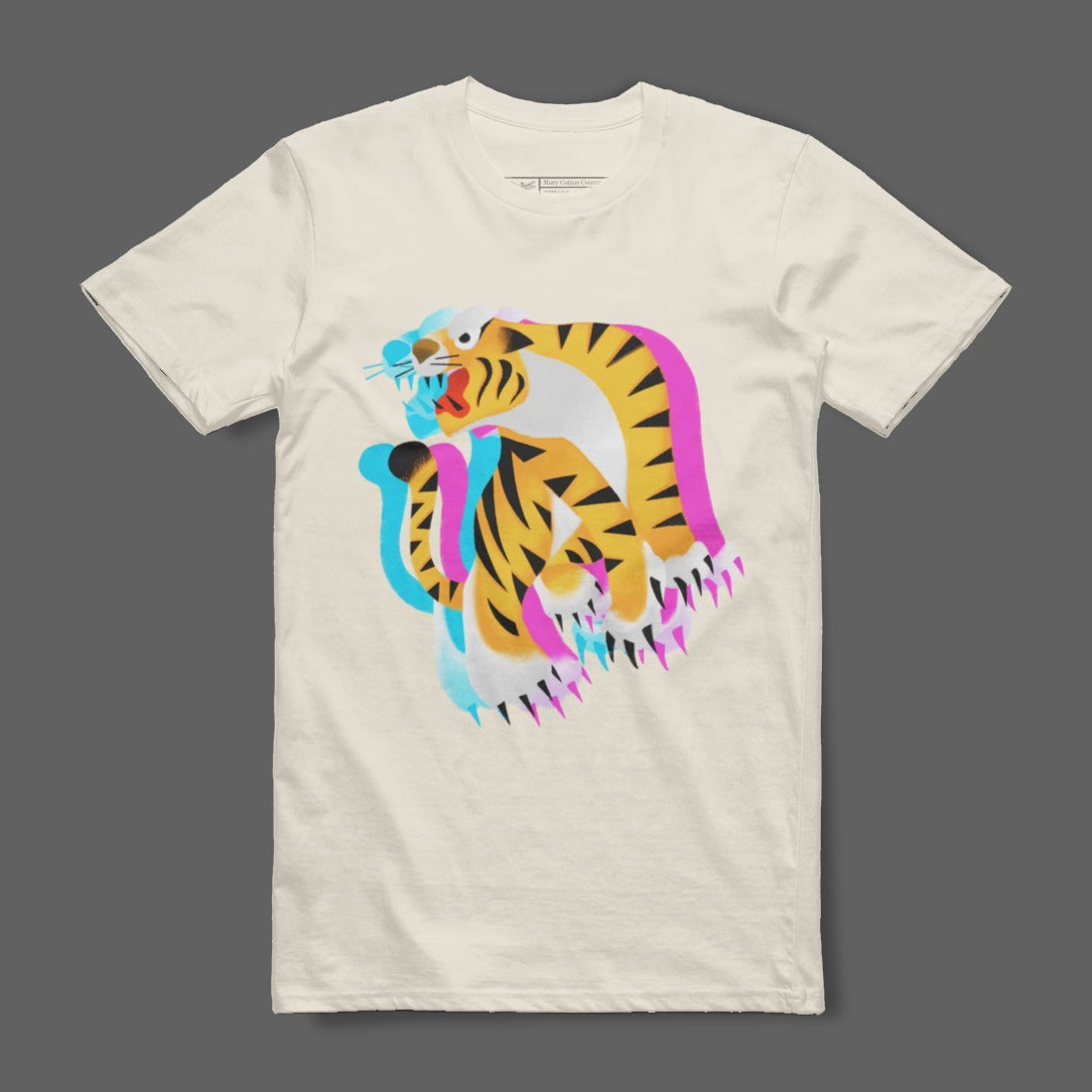 Vibrant Artistic Tiger Design on White T-shirt