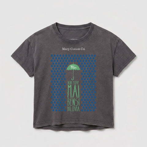 Dark gray t-shirt with green umbrella and Italian text.